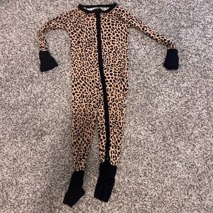 Cheetah little sleepies